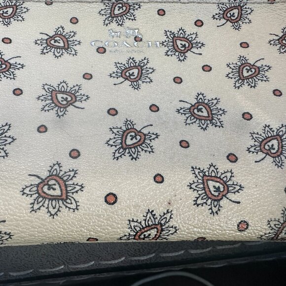 Coach Forest Bud Print Corner Zip Wristlet in Coated Canvas - Picture 9 of 9